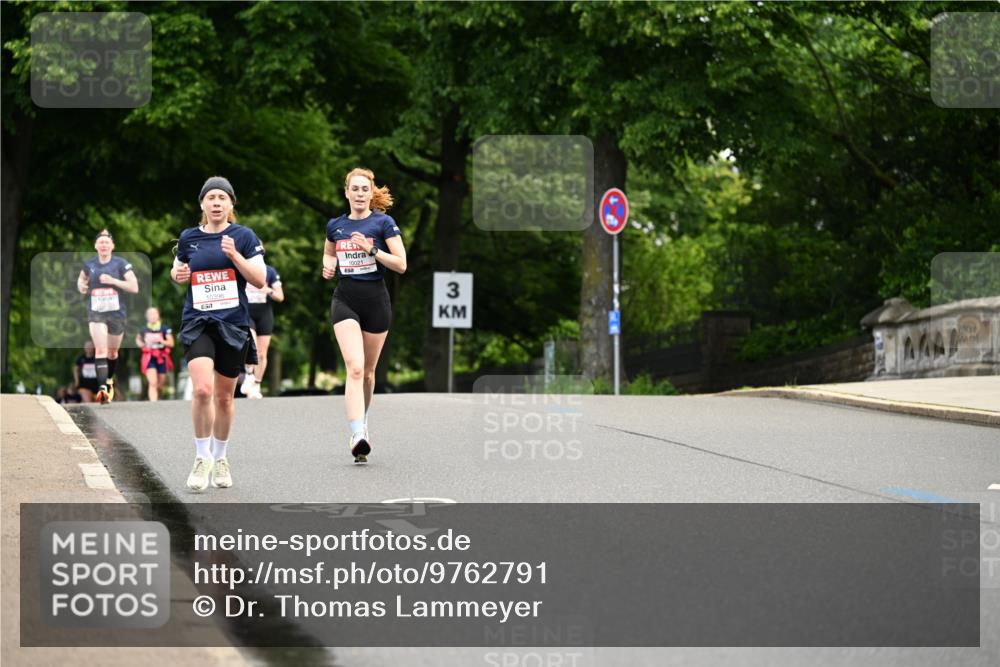 14.06.2026 - REWE Women's Run Dr. Thomas Lammeyer http://msf.ph/oto/9762791 14.06.2026 09:36:09 Laufen 10396, 10021, 3 meine-sportfotos.de
