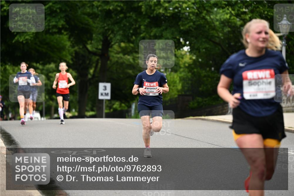 14.06.2026 - REWE Women's Run Dr. Thomas Lammeyer http://msf.ph/oto/9762893 14.06.2026 09:36:24 Laufen 3, 10894 meine-sportfotos.de