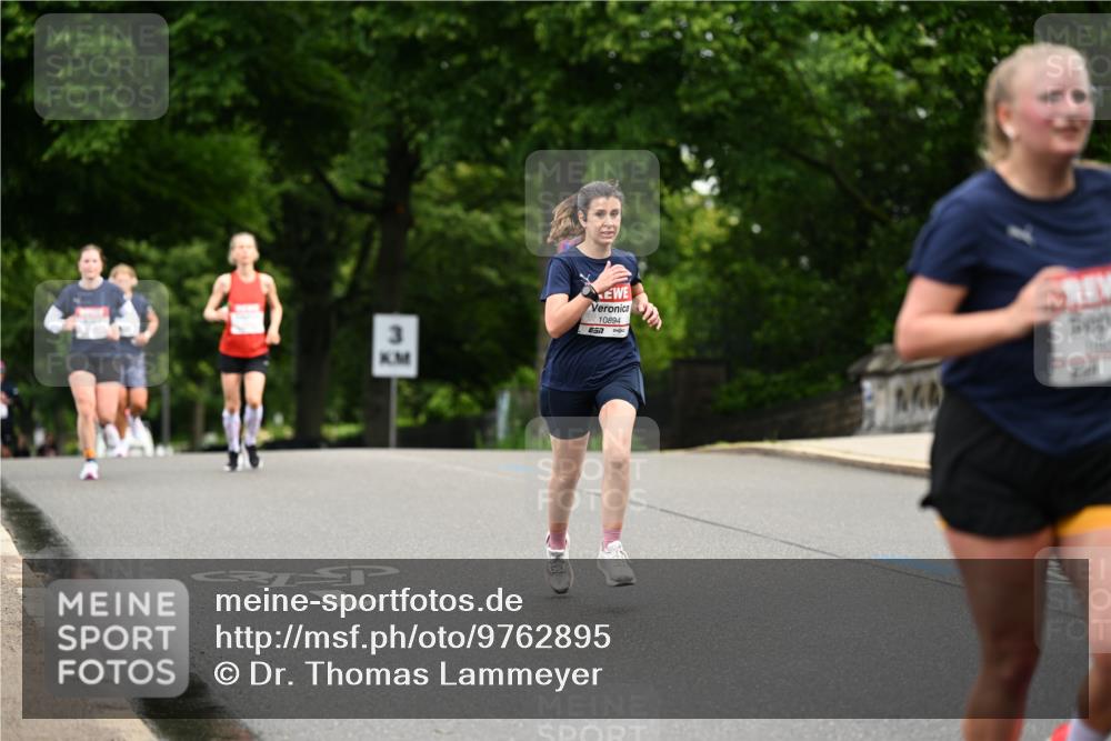 14.06.2026 - REWE Women's Run Dr. Thomas Lammeyer http://msf.ph/oto/9762895 14.06.2026 09:36:24 Laufen 3, 10894 meine-sportfotos.de