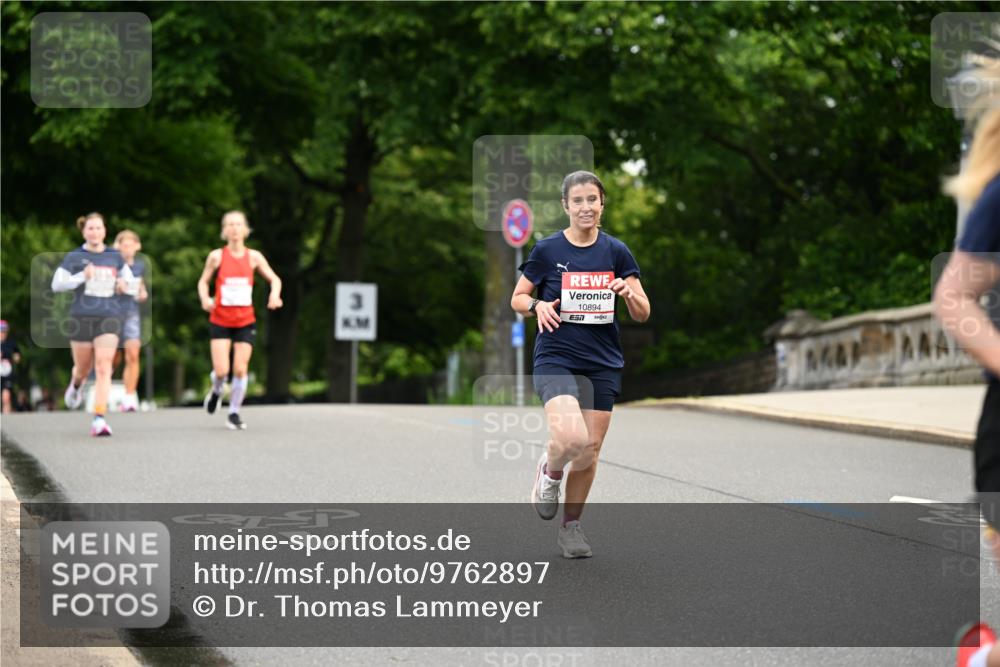 14.06.2026 - REWE Women's Run Dr. Thomas Lammeyer http://msf.ph/oto/9762897 14.06.2026 09:36:25 Laufen 3, 10894, 7 meine-sportfotos.de