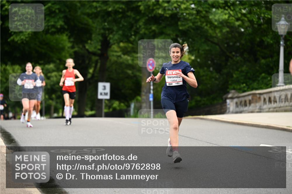 14.06.2026 - REWE Women's Run Dr. Thomas Lammeyer http://msf.ph/oto/9762898 14.06.2026 09:36:25 Laufen 3, 10894, 57 meine-sportfotos.de