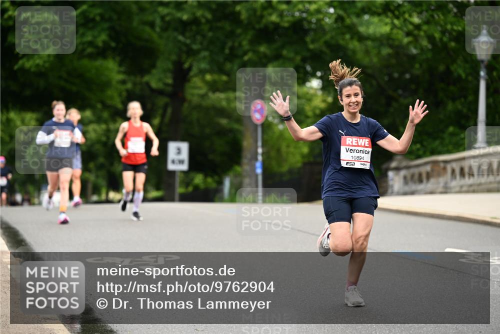 14.06.2026 - REWE Women's Run Dr. Thomas Lammeyer http://msf.ph/oto/9762904 14.06.2026 09:36:25 Laufen 10894, 57 meine-sportfotos.de