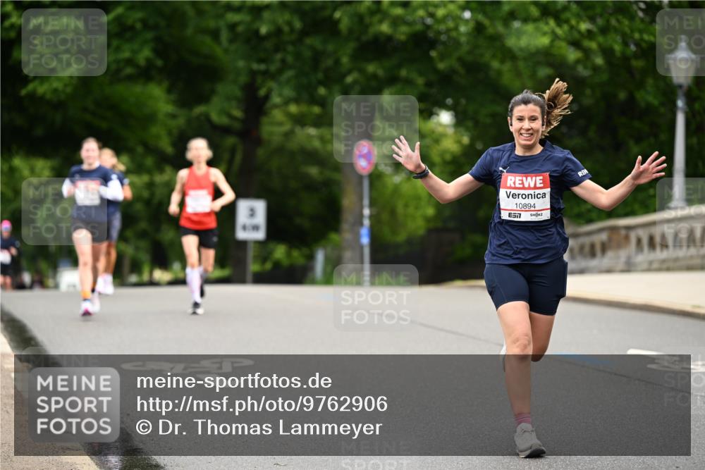 14.06.2026 - REWE Women's Run Dr. Thomas Lammeyer http://msf.ph/oto/9762906 14.06.2026 09:36:26 Laufen 8, 10894, 7 meine-sportfotos.de