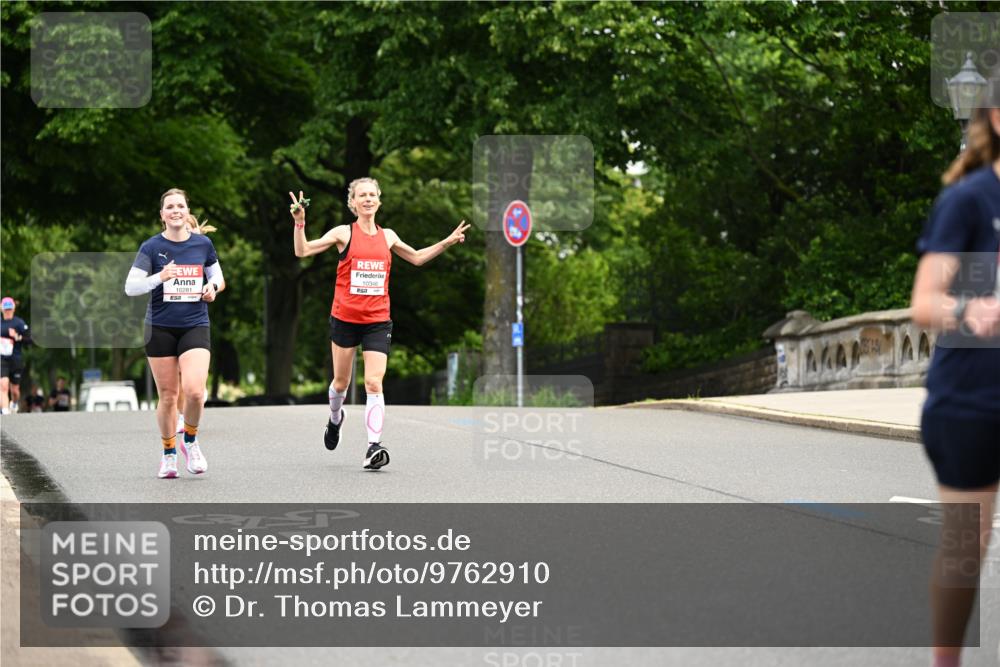 14.06.2026 - REWE Women's Run Dr. Thomas Lammeyer http://msf.ph/oto/9762910 14.06.2026 09:36:27 Laufen 10281, 57, 10346 meine-sportfotos.de