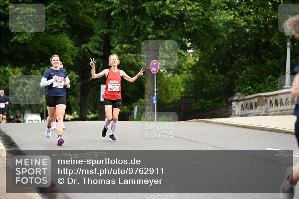 14.06.2026 - REWE Women's Run Dr. Thomas Lammeyer http://msf.ph/oto/9762911 14.06.2026 09:36:27 Laufen 10281, 10346 meine-sportfotos.de