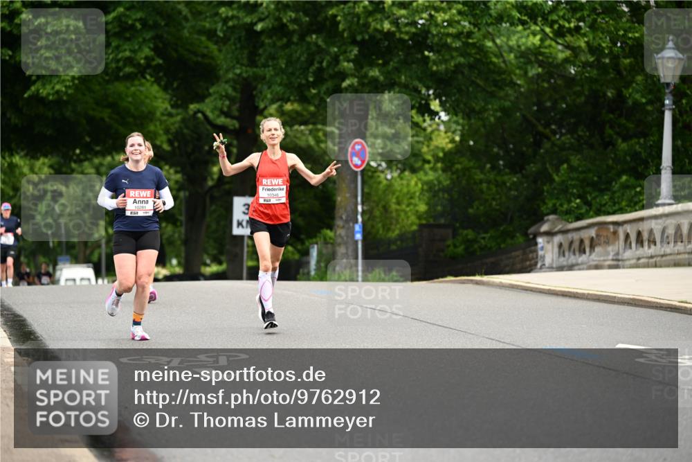 14.06.2026 - REWE Women's Run Dr. Thomas Lammeyer http://msf.ph/oto/9762912 14.06.2026 09:36:27 Laufen 10281, 51, 3, 10346 meine-sportfotos.de