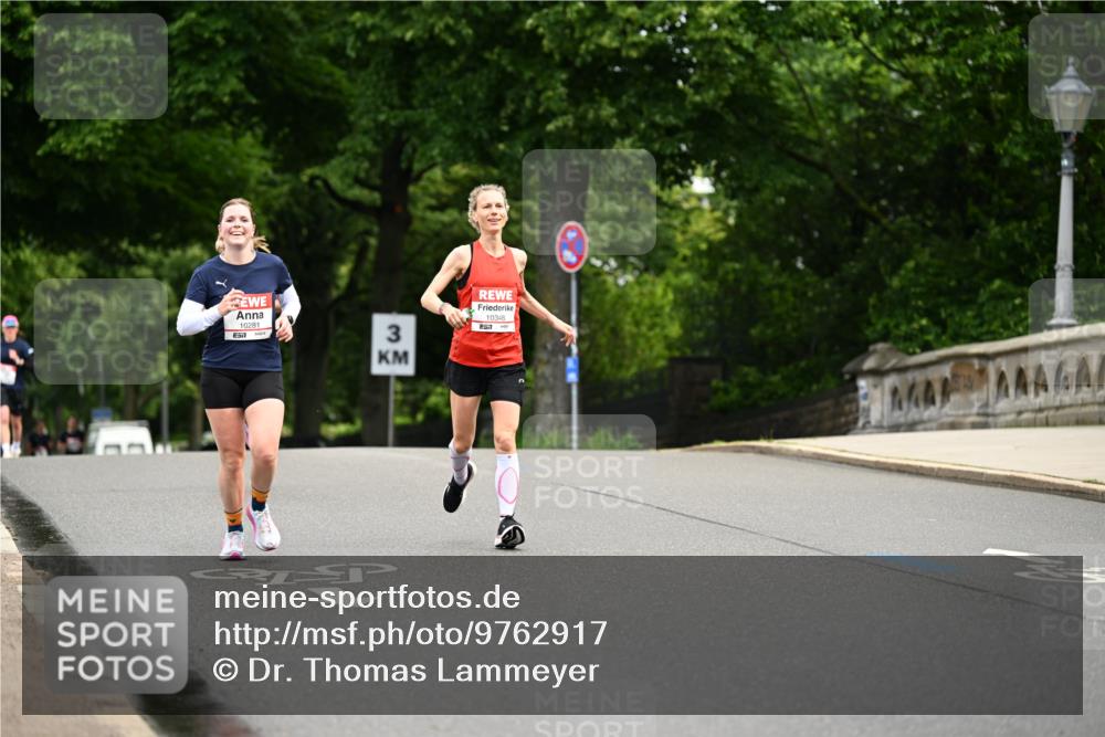 14.06.2026 - REWE Women's Run Dr. Thomas Lammeyer http://msf.ph/oto/9762917 14.06.2026 09:36:27 Laufen 10281, 3, 10346 meine-sportfotos.de