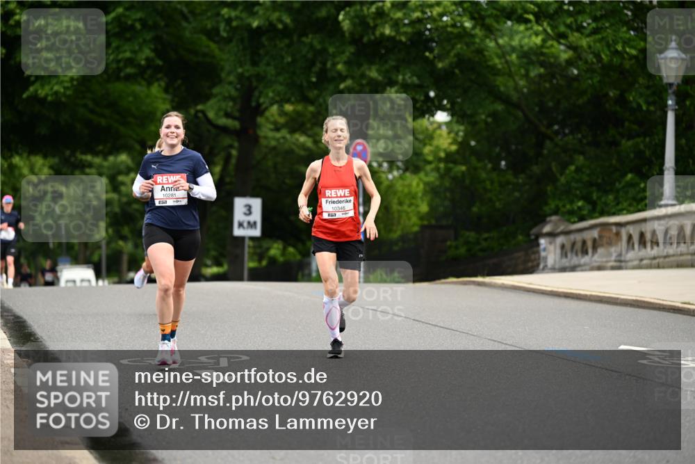 14.06.2026 - REWE Women's Run Dr. Thomas Lammeyer http://msf.ph/oto/9762920 14.06.2026 09:36:28 Laufen 10281, 57, 3, 4, 10346 meine-sportfotos.de