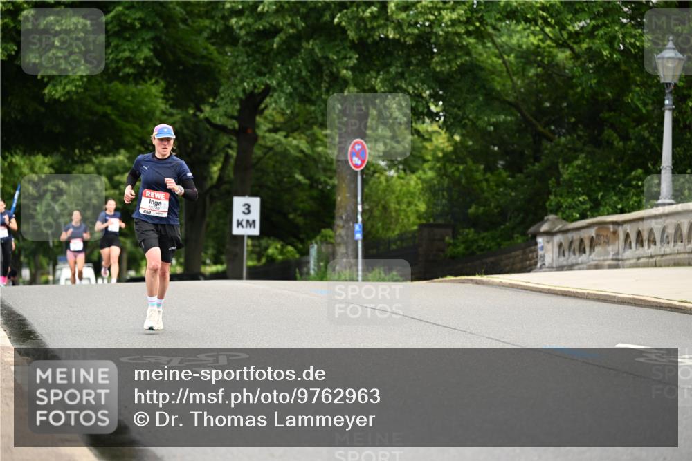14.06.2026 - REWE Women's Run Dr. Thomas Lammeyer http://msf.ph/oto/9762963 14.06.2026 09:36:35 Laufen 3 meine-sportfotos.de