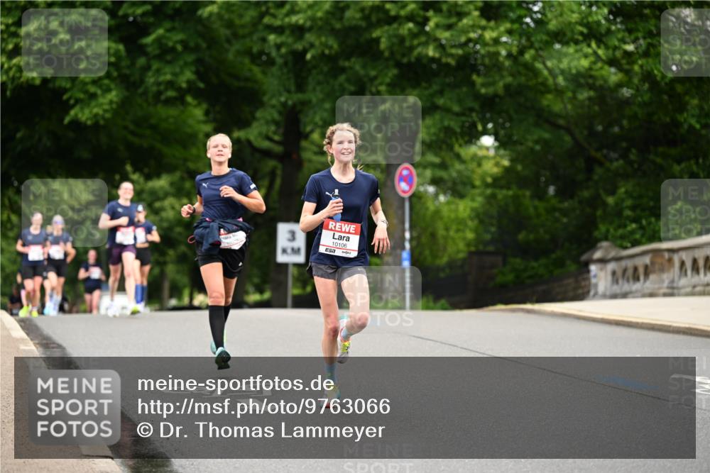 14.06.2026 - REWE Women's Run Dr. Thomas Lammeyer http://msf.ph/oto/9763066 14.06.2026 09:36:50 Laufen 3, 10106, 7 meine-sportfotos.de