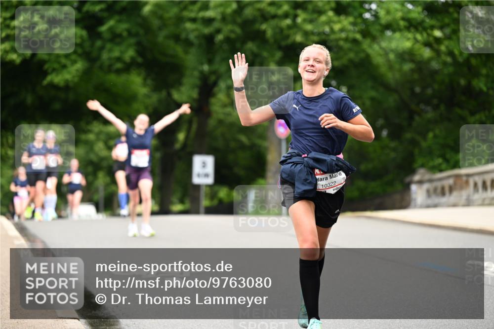 14.06.2026 - REWE Women's Run Dr. Thomas Lammeyer http://msf.ph/oto/9763080 14.06.2026 09:36:52 Laufen 21, 3, 10322 meine-sportfotos.de