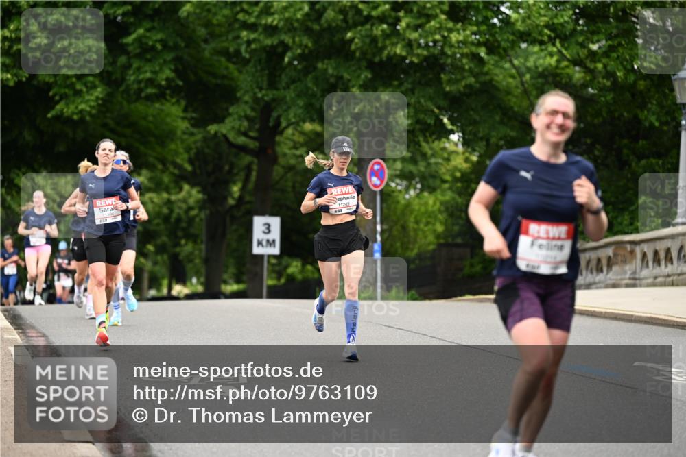 14.06.2026 - REWE Women's Run Dr. Thomas Lammeyer http://msf.ph/oto/9763109 14.06.2026 09:36:56 Laufen 3, 11245 meine-sportfotos.de