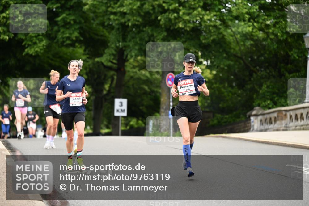 14.06.2026 - REWE Women's Run Dr. Thomas Lammeyer http://msf.ph/oto/9763119 14.06.2026 09:36:57 Laufen 3, 11245, 657 meine-sportfotos.de