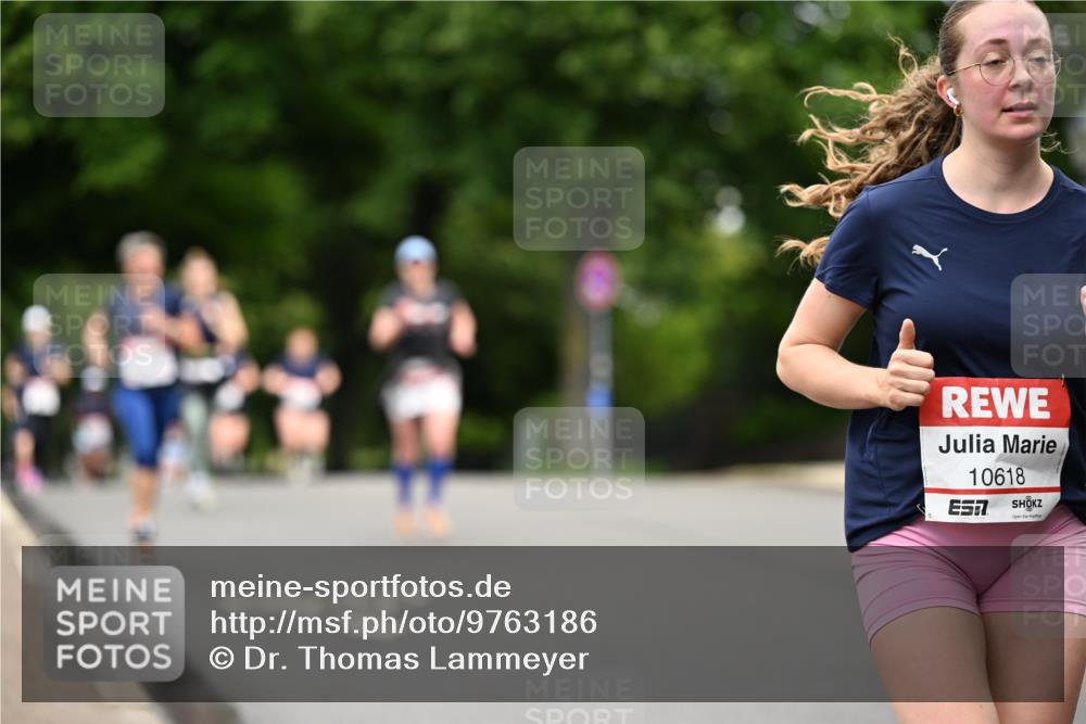 14.06.2026 - REWE Women's Run Dr. Thomas Lammeyer http://msf.ph/oto/9763186 14.06.2026 09:37:05 Laufen 80, 10618, 7 meine-sportfotos.de
