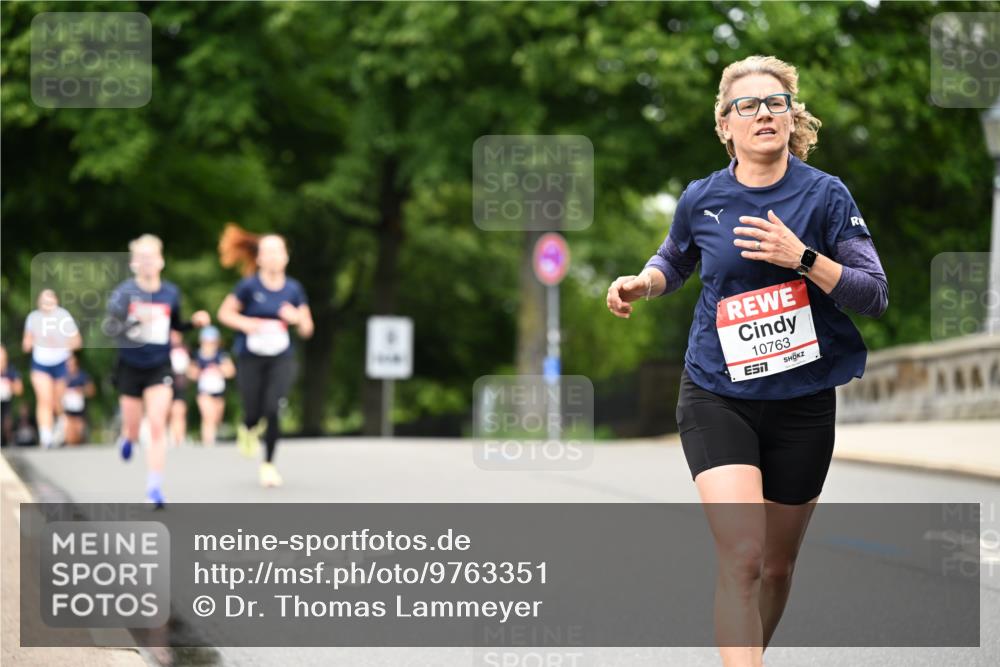 14.06.2026 - REWE Women's Run Dr. Thomas Lammeyer http://msf.ph/oto/9763351 14.06.2026 09:37:20 Laufen 10763, 7 meine-sportfotos.de