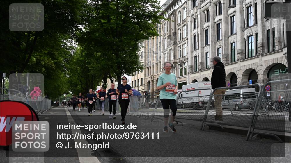 14.06.2026 - REWE Women's Run J. Mangold http://msf.ph/oto/9763411 14.06.2026 11:10:16 Ziel 5005, 5028, 5236, 5724 meine-sportfotos.de