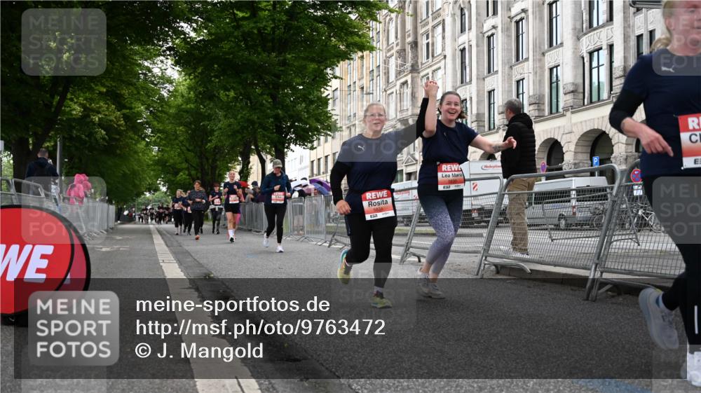 14.06.2026 - REWE Women's Run J. Mangold http://msf.ph/oto/9763472 14.06.2026 11:10:22 Ziel 5005, 5028, 5120, 5316, 5724, 5830, 5831 meine-sportfotos.de