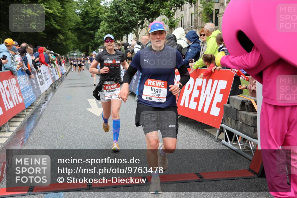 14.06.2026 - REWE Women's Run Strokosch-Dieckow http://msf.ph/oto/9763478 14.06.2026 09:50:55 Ziel 10085, 10192, 10749, 11105, 11146, 11207, 11396 meine-sportfotos.de