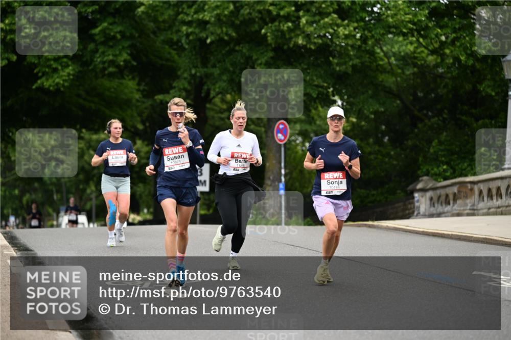 14.06.2026 - REWE Women's Run Dr. Thomas Lammeyer http://msf.ph/oto/9763540 14.06.2026 09:37:35 Laufen 10971, 57, 11218, 10144, 444 meine-sportfotos.de