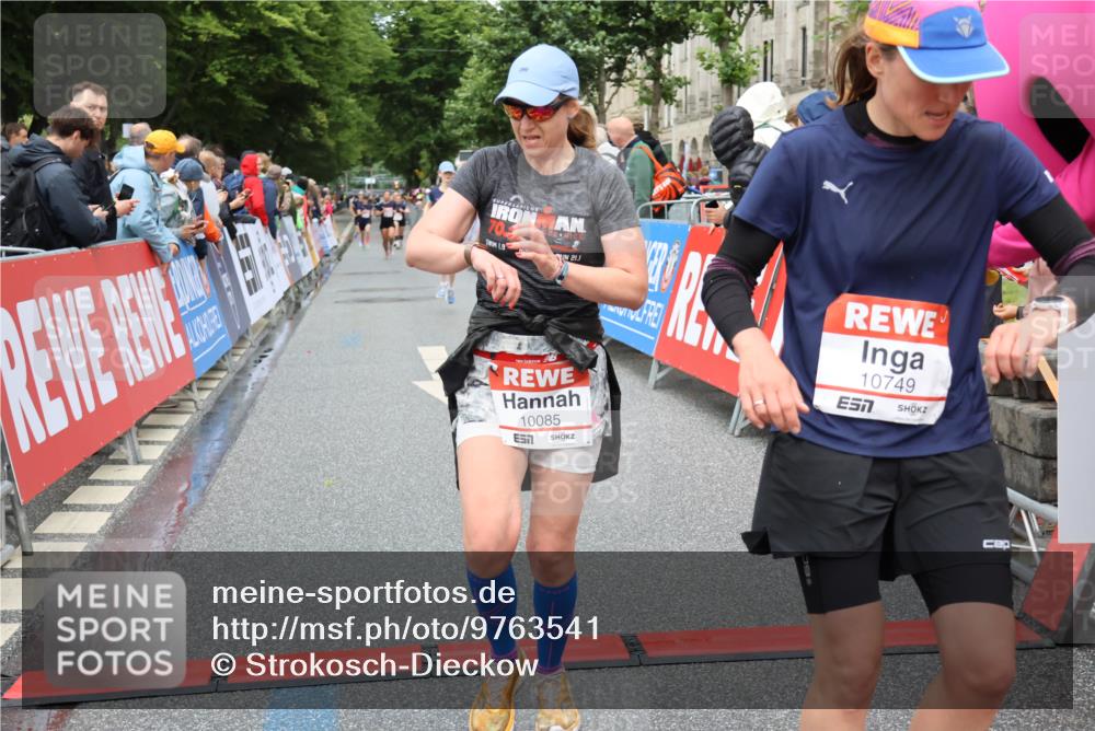 14.06.2026 - REWE Women's Run Strokosch-Dieckow http://msf.ph/oto/9763541 14.06.2026 09:50:56 Ziel 10085, 10159, 10192, 10749, 11105, 11146, 11207, 11396 meine-sportfotos.de