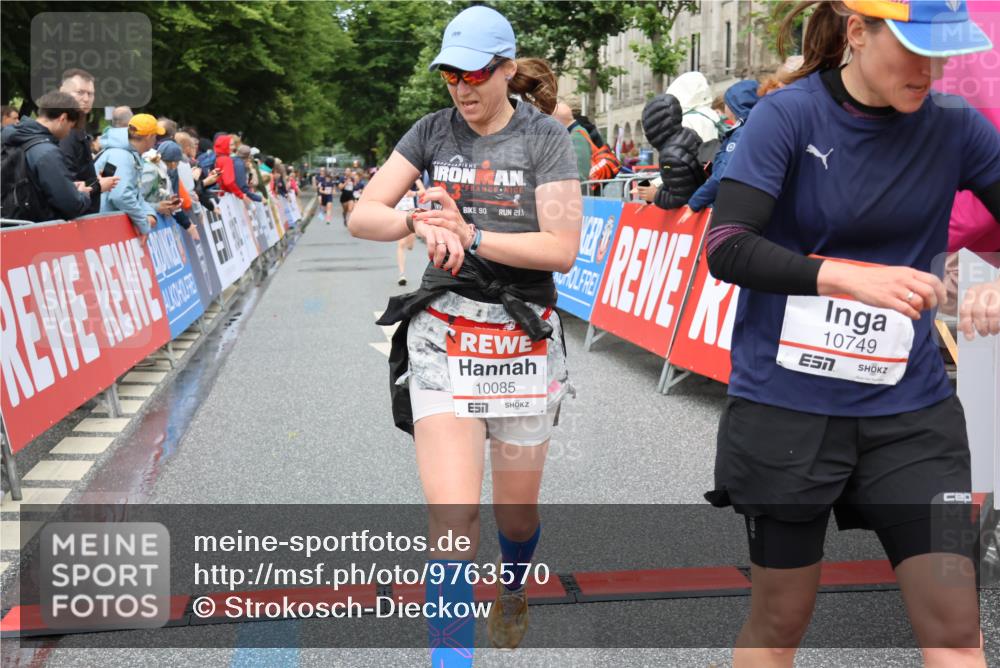 14.06.2026 - REWE Women's Run Strokosch-Dieckow http://msf.ph/oto/9763570 14.06.2026 09:50:56 Ziel 10085, 10159, 10192, 10749, 11105, 11146, 11207, 11396 meine-sportfotos.de