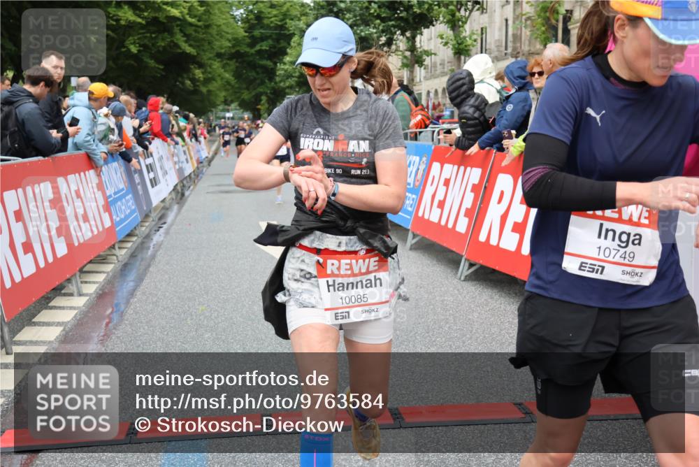 14.06.2026 - REWE Women's Run Strokosch-Dieckow http://msf.ph/oto/9763584 14.06.2026 09:50:56 Ziel 10085, 10159, 10192, 10749, 11105, 11146, 11207, 11396 meine-sportfotos.de