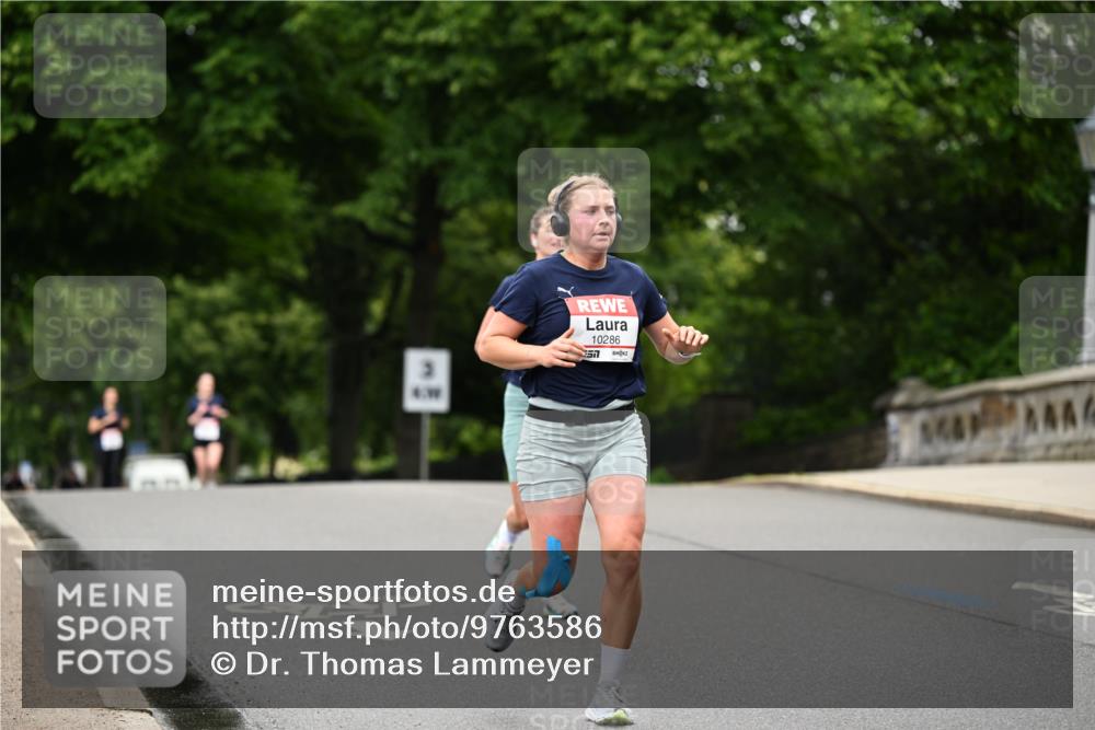 14.06.2026 - REWE Women's Run Dr. Thomas Lammeyer http://msf.ph/oto/9763586 14.06.2026 09:37:39 Laufen 3, 4, 10286 meine-sportfotos.de