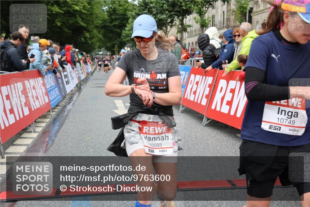 14.06.2026 - REWE Women's Run Strokosch-Dieckow http://msf.ph/oto/9763600 14.06.2026 09:50:56 Ziel 10085, 10159, 10192, 10749, 11105, 11146, 11207, 11396 meine-sportfotos.de