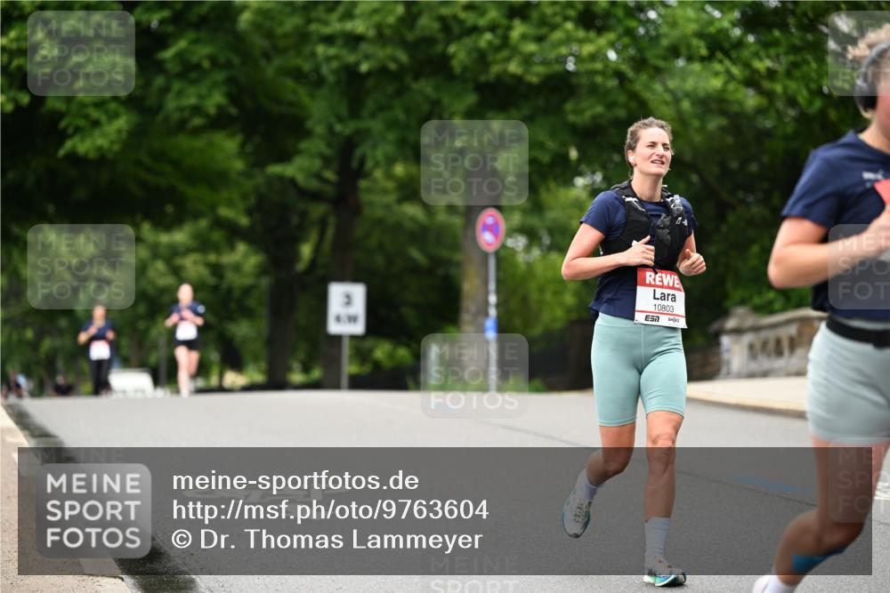 14.06.2026 - REWE Women's Run Dr. Thomas Lammeyer http://msf.ph/oto/9763604 14.06.2026 09:37:40 Laufen 3, 4, 10803, 7 meine-sportfotos.de