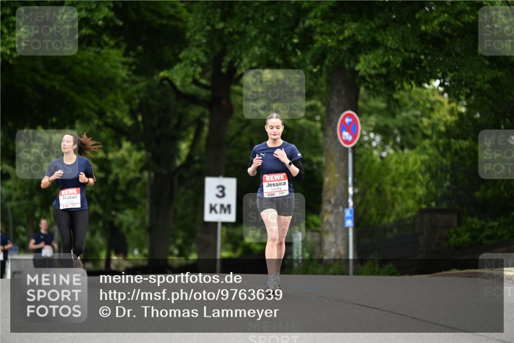 14.06.2026 - REWE Women's Run Dr. Thomas Lammeyer http://msf.ph/oto/9763639 14.06.2026 09:37:46 Laufen 3, 11173, 57 meine-sportfotos.de