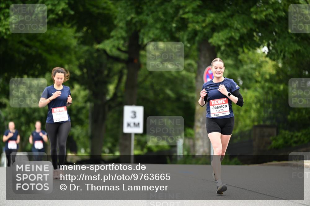 14.06.2026 - REWE Women's Run Dr. Thomas Lammeyer http://msf.ph/oto/9763665 14.06.2026 09:37:48 Laufen 3, 11173, 7 meine-sportfotos.de