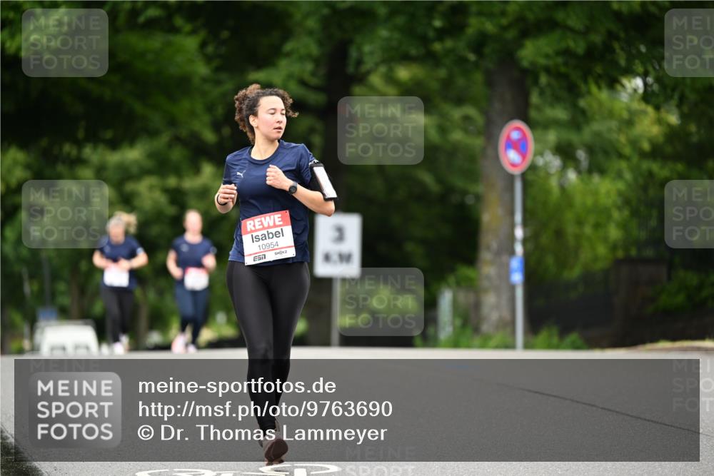 14.06.2026 - REWE Women's Run Dr. Thomas Lammeyer http://msf.ph/oto/9763690 14.06.2026 09:37:51 Laufen 10954, 7, 3 meine-sportfotos.de