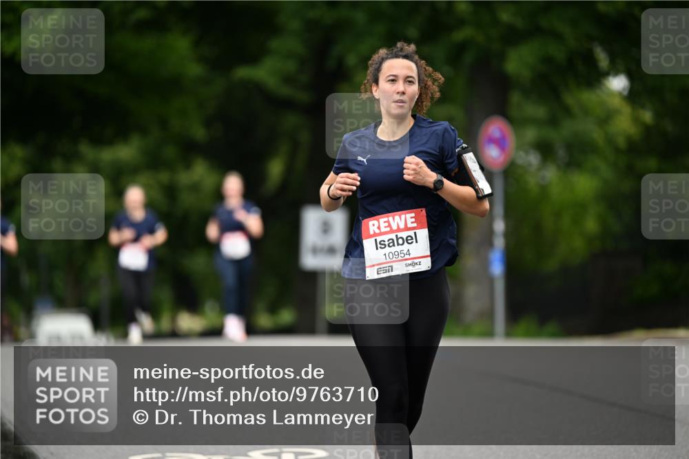 14.06.2026 - REWE Women's Run Dr. Thomas Lammeyer http://msf.ph/oto/9763710 14.06.2026 09:37:52 Laufen 10954 meine-sportfotos.de