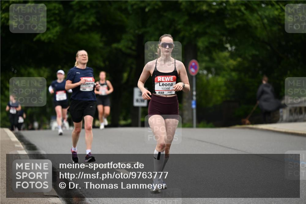 14.06.2026 - REWE Women's Run Dr. Thomas Lammeyer http://msf.ph/oto/9763777 14.06.2026 09:38:05 Laufen 6, 17, 10390 meine-sportfotos.de