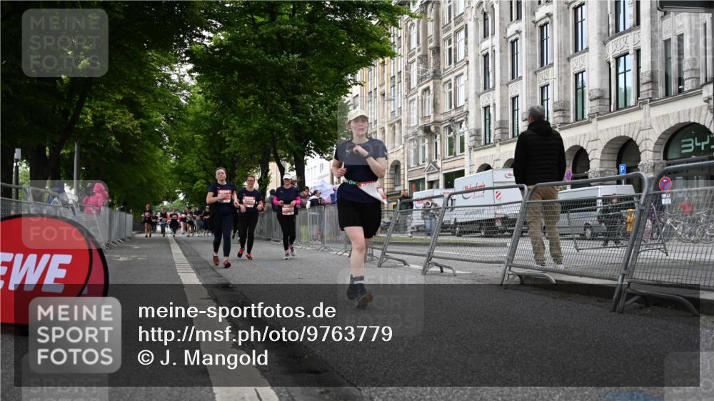 14.06.2026 - REWE Women's Run J. Mangold http://msf.ph/oto/9763779 14.06.2026 11:10:57 Ziel 5165, 5324, 5348, 6022, 6068 meine-sportfotos.de