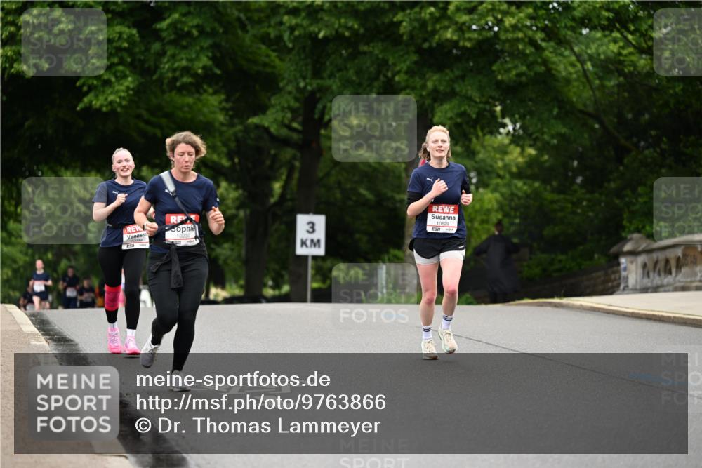 14.06.2026 - REWE Women's Run Dr. Thomas Lammeyer http://msf.ph/oto/9763866 14.06.2026 09:38:14 Laufen 10999, 10230, 6577, 33, 10629, 57 meine-sportfotos.de