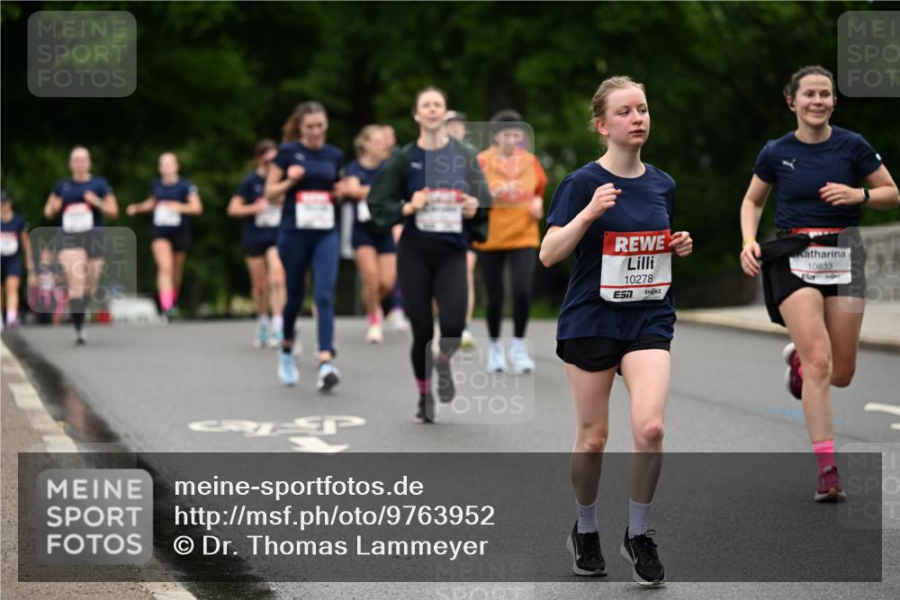 14.06.2026 - REWE Women's Run Dr. Thomas Lammeyer http://msf.ph/oto/9763952 14.06.2026 09:38:28 Laufen 10278, 10833 meine-sportfotos.de