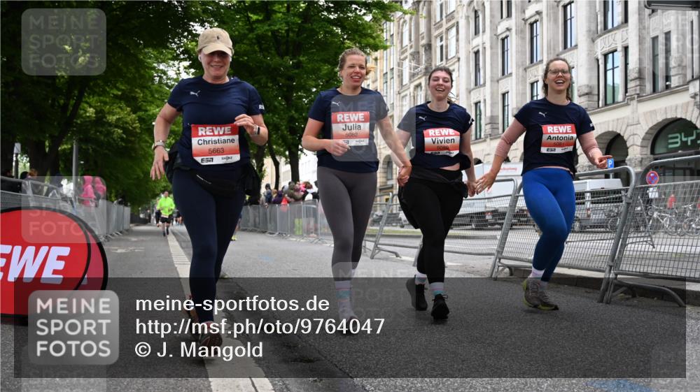 14.06.2026 - REWE Women's Run J. Mangold http://msf.ph/oto/9764047 14.06.2026 11:11:25 Ziel 5080, 5081, 5082, 5148, 5663 meine-sportfotos.de