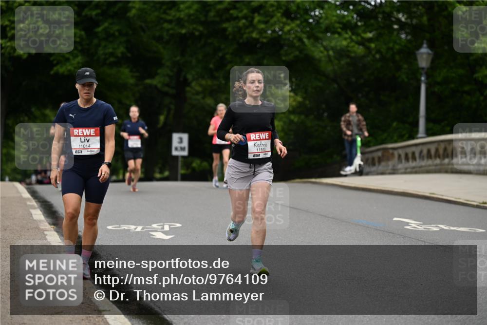 14.06.2026 - REWE Women's Run Dr. Thomas Lammeyer http://msf.ph/oto/9764109 14.06.2026 09:38:45 Laufen 11014, 7, 11510 meine-sportfotos.de