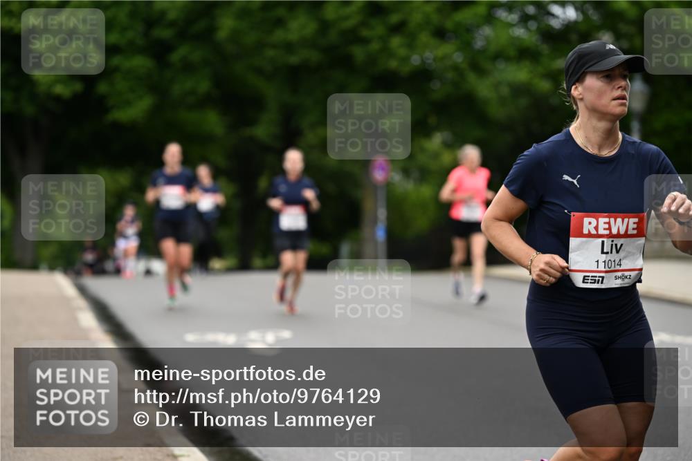 14.06.2026 - REWE Women's Run Dr. Thomas Lammeyer http://msf.ph/oto/9764129 14.06.2026 09:38:47 Laufen 11014, 7 meine-sportfotos.de