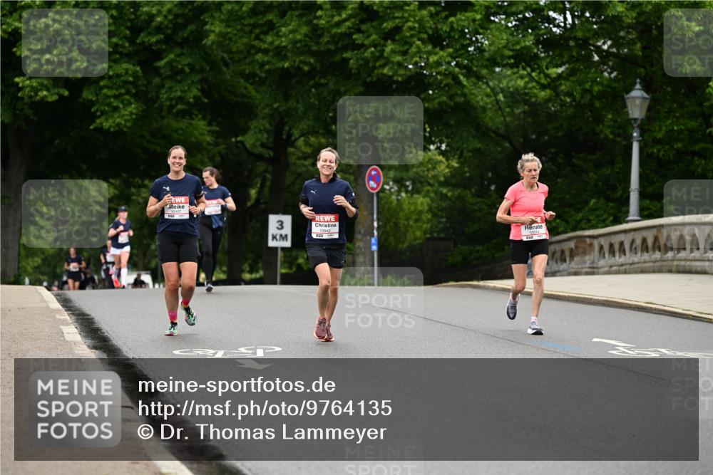 14.06.2026 - REWE Women's Run Dr. Thomas Lammeyer http://msf.ph/oto/9764135 14.06.2026 09:38:48 Laufen 3, 10942 meine-sportfotos.de