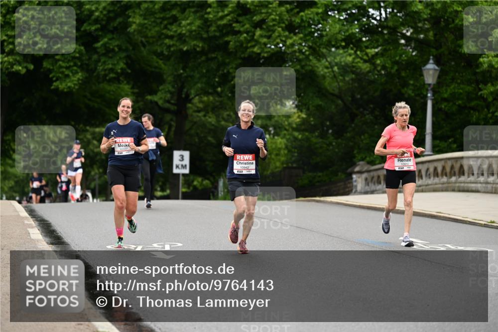 14.06.2026 - REWE Women's Run Dr. Thomas Lammeyer http://msf.ph/oto/9764143 14.06.2026 09:38:49 Laufen 10107, 3, 10942, 10914 meine-sportfotos.de