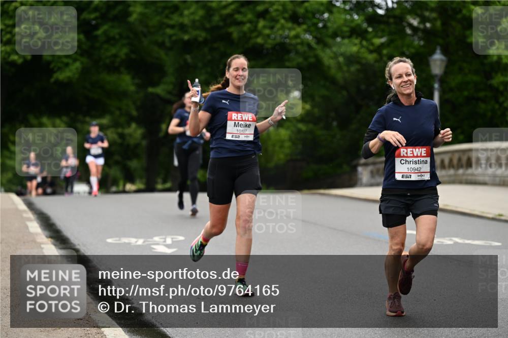 14.06.2026 - REWE Women's Run Dr. Thomas Lammeyer http://msf.ph/oto/9764165 14.06.2026 09:38:50 Laufen 10107, 7, 10942, 7 meine-sportfotos.de