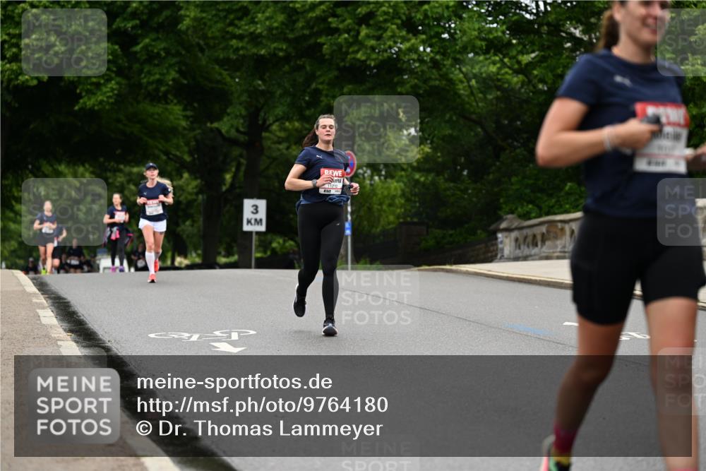 14.06.2026 - REWE Women's Run Dr. Thomas Lammeyer http://msf.ph/oto/9764180 14.06.2026 09:38:52 Laufen 3, 11212 meine-sportfotos.de