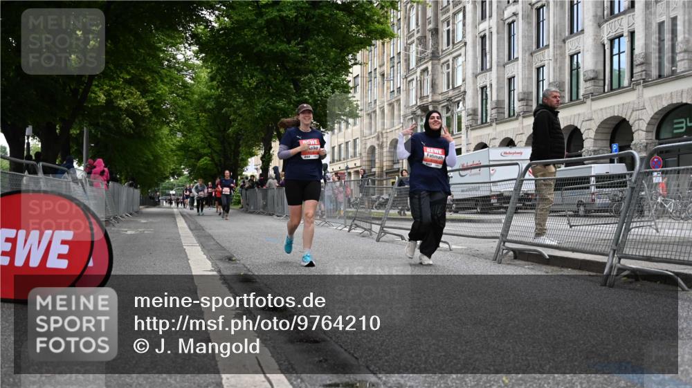 14.06.2026 - REWE Women's Run J. Mangold http://msf.ph/oto/9764210 14.06.2026 11:11:47 Ziel 5159, 5400, 5602 meine-sportfotos.de