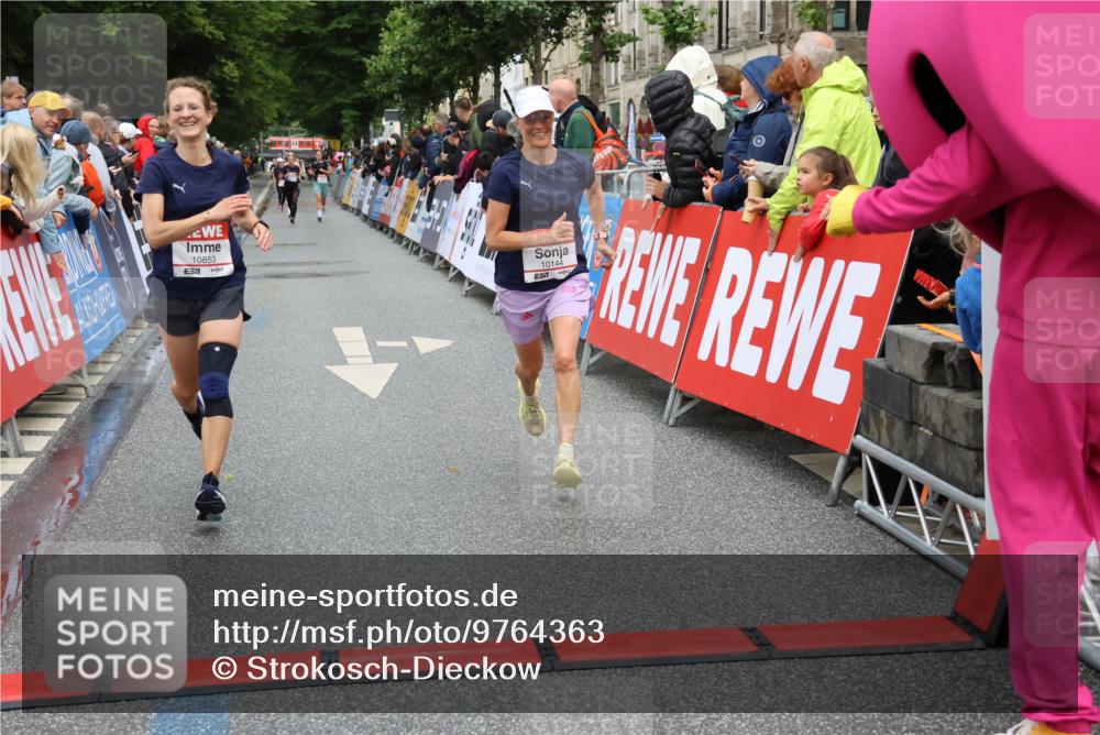 14.06.2026 - REWE Women's Run Strokosch-Dieckow http://msf.ph/oto/9764363 14.06.2026 09:51:26 Ziel 10144, 10853 meine-sportfotos.de
