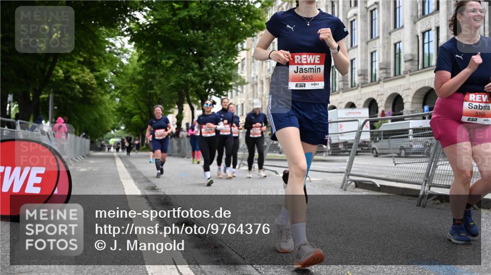 14.06.2026 - REWE Women's Run J. Mangold http://msf.ph/oto/9764376 14.06.2026 11:12:10 Ziel 5088, 5089, 5090, 5100, 5191, 5302, 5325, 5555, 5612, 5671 meine-sportfotos.de