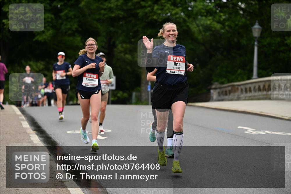 14.06.2026 - REWE Women's Run Dr. Thomas Lammeyer http://msf.ph/oto/9764408 14.06.2026 09:39:11 Laufen 10768, 657, 10896, 7 meine-sportfotos.de