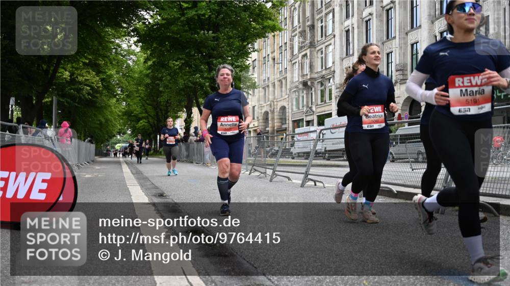 14.06.2026 - REWE Women's Run J. Mangold http://msf.ph/oto/9764415 14.06.2026 11:12:13 Ziel 5088, 5089, 5090, 5100, 5191, 5302, 5325, 5612, 5671, 5785, 6052 meine-sportfotos.de