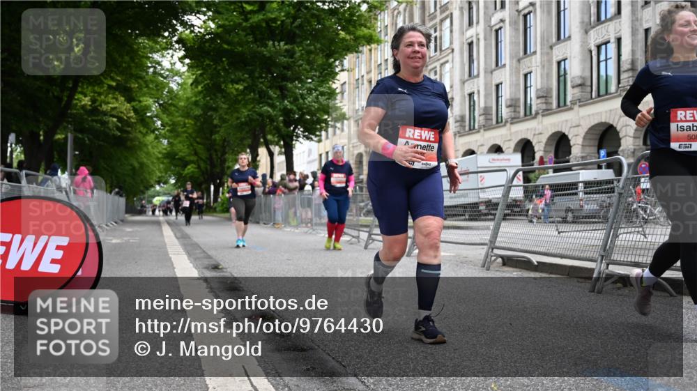 14.06.2026 - REWE Women's Run J. Mangold http://msf.ph/oto/9764430 14.06.2026 11:12:15 Ziel 5088, 5089, 5090, 5100, 5191, 5302, 5325, 5612, 5785, 6052 meine-sportfotos.de